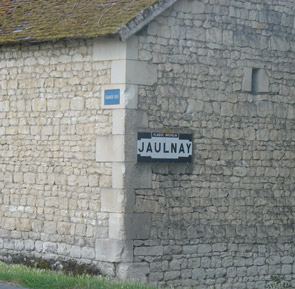 Plaque Michelin de signalisation d'entre dans Jaulnay